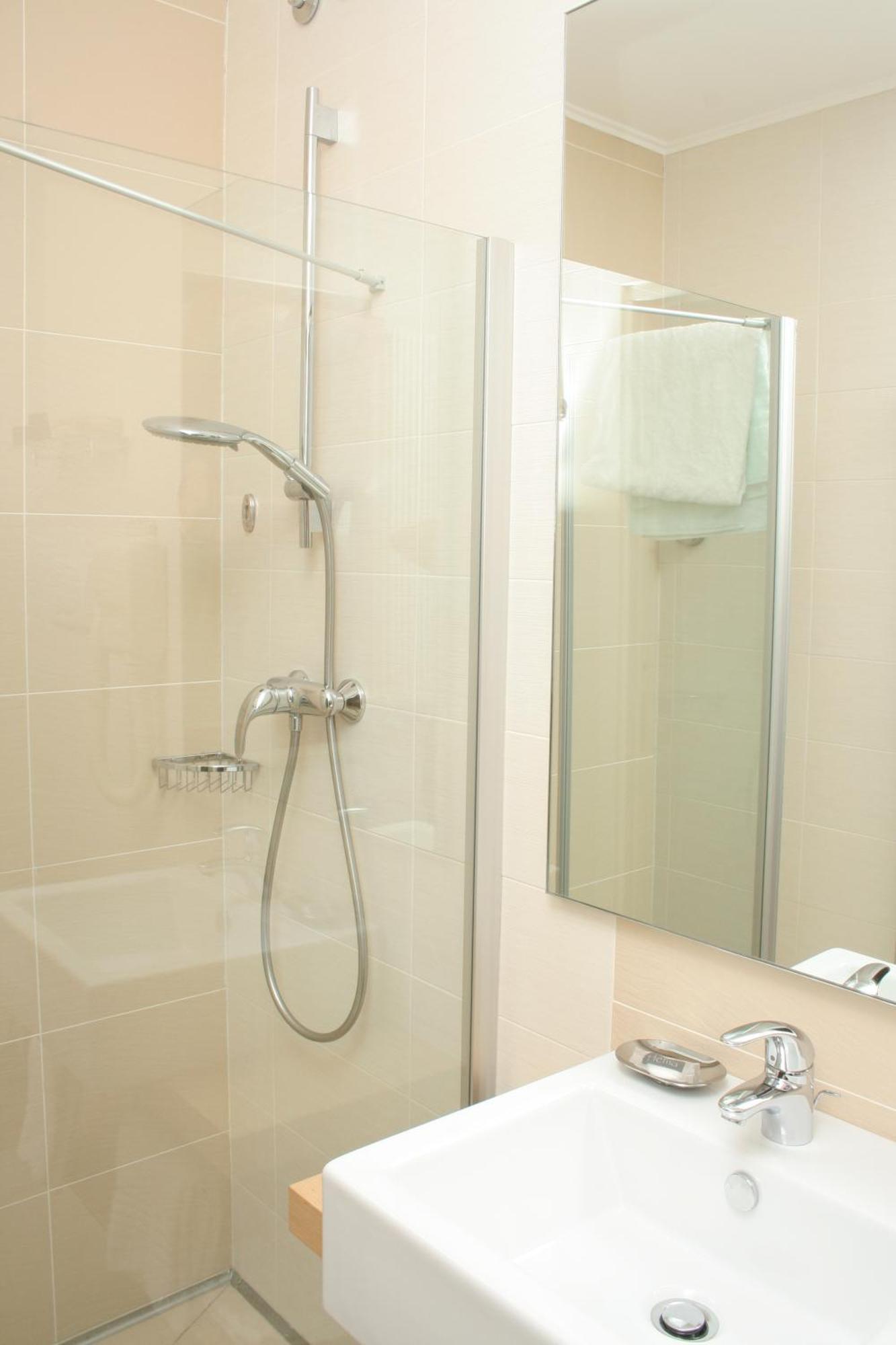 Hotel Centro Benessere Gardel Arta Terme Eksteriør bilde