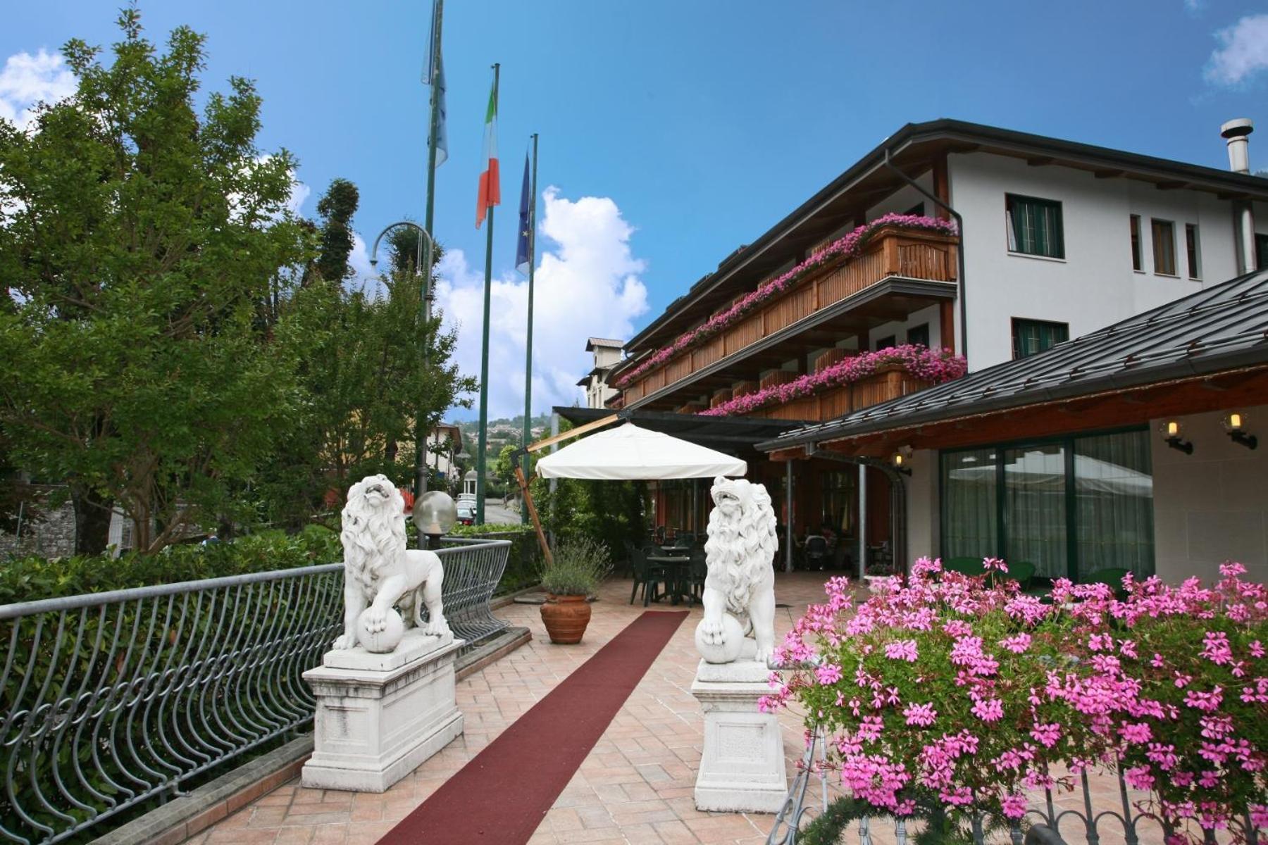 Hotel Centro Benessere Gardel Arta Terme Eksteriør bilde